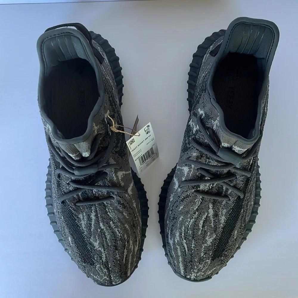 Yeezy Boost 350 V2 MX Adidas in Dark Salt Primeknit Size 12 NWT